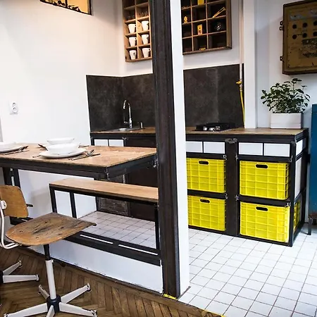 Extra Design Flat Close To Danube شقة